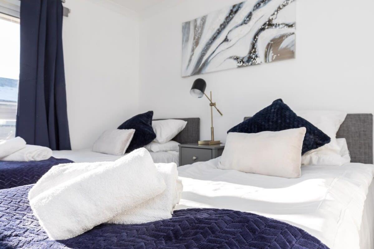 19A The Broadwalk - Cozy 1Br In The Heart Of Crawley Near Gatwick Airport Great For Contractors And Flight Crew Studentsヴィラ エクステリア 写真